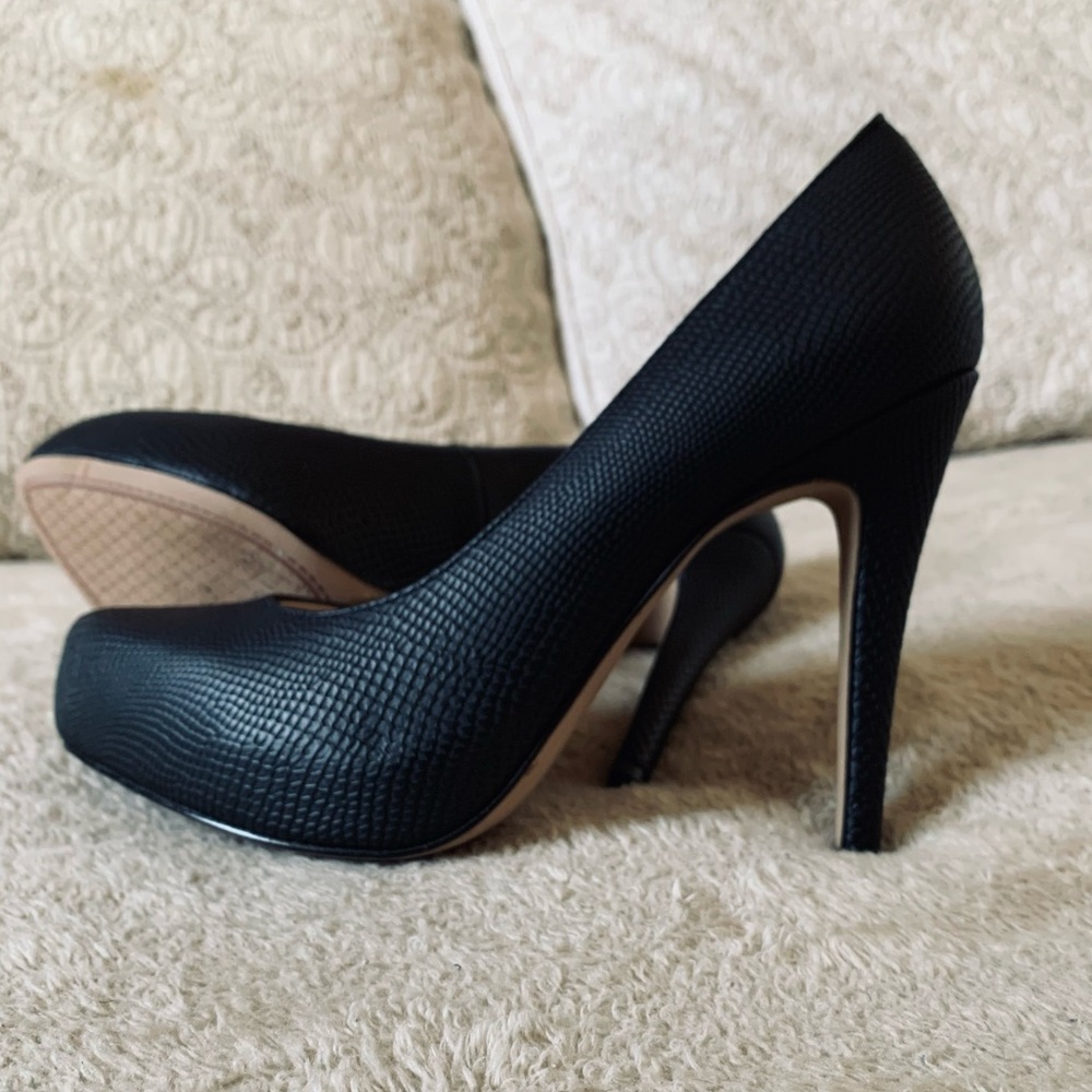 Jessica Simpson Parisah Snake Embossed Pumps